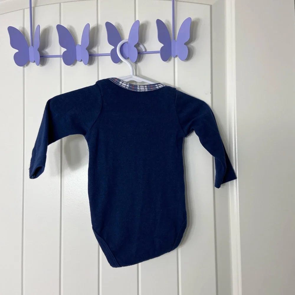 EUC Perry Ellis‎ baby unisex navy blue plaid pocket long sleeve onesie 3 months